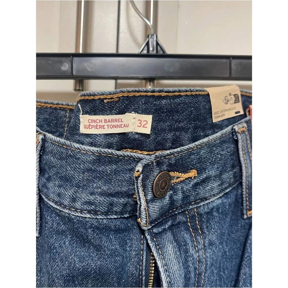 Levi’s Barrel Cinch Jeans in New Shades Dark Wash sz 32x31 NWT - Picture 11 of 11